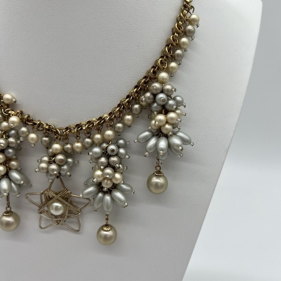 Vintage Star Pendant Cluster Bead Faux Pearl Bib Necklace Gold Tone Chain - Picture 8 of 8